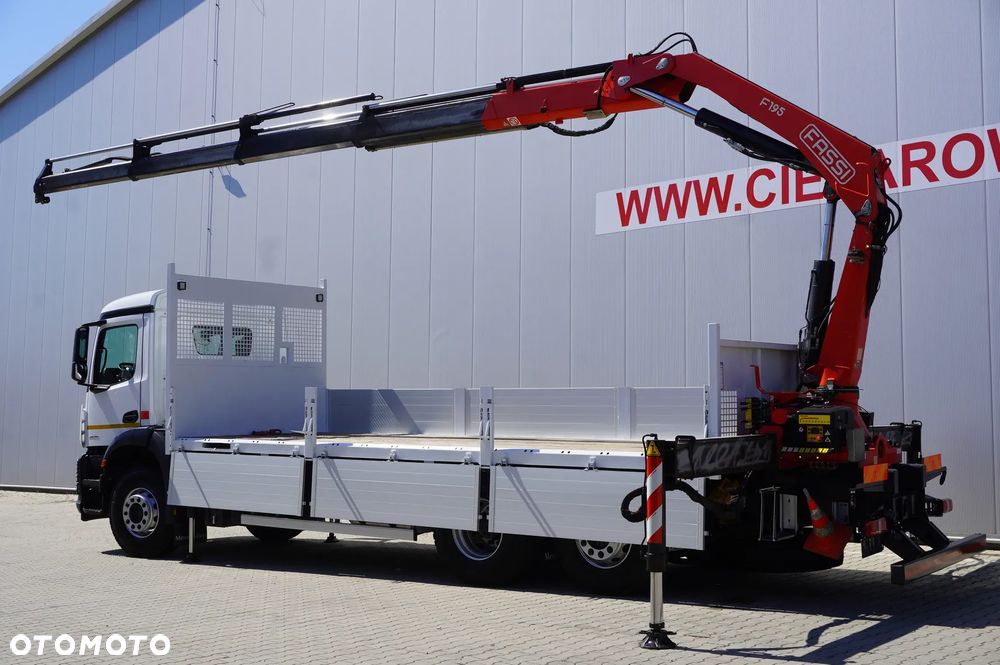 Mercedes-Benz Arocs 2536 6×2 / 200 tys. km / HDS Fassi F195 / Rotator / Pilot / Platforma 17 EPAL_256235 - 5