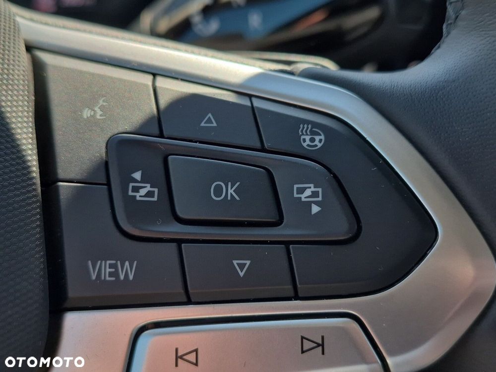 Volkswagen Passat Variant 1.5 TSI EVO Business DSG - 17