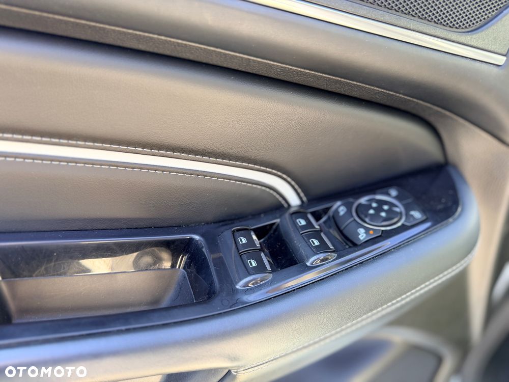 Ford S-Max 2.0 TDCi Vignale PowerShift - 28