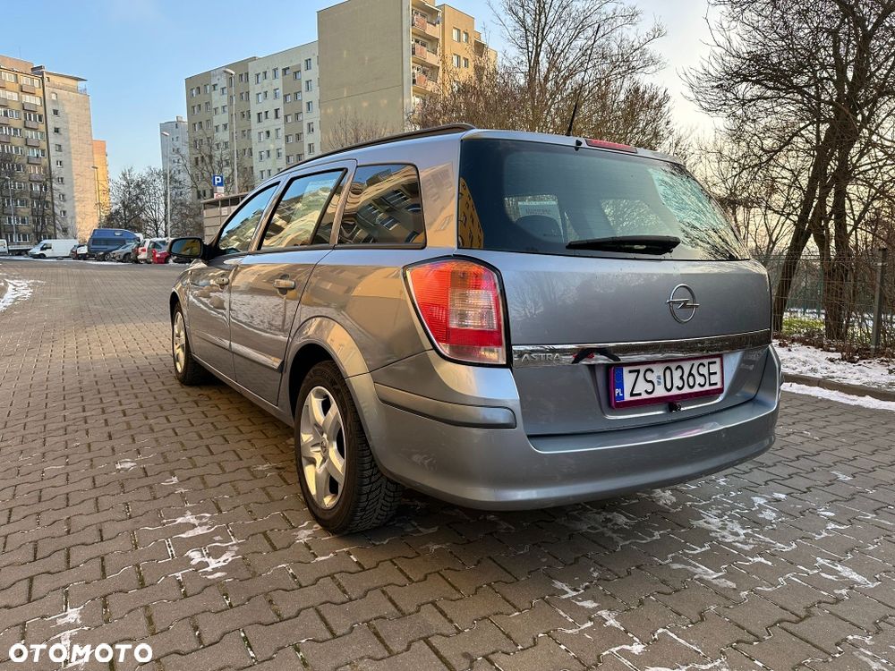 Opel Astra - 4