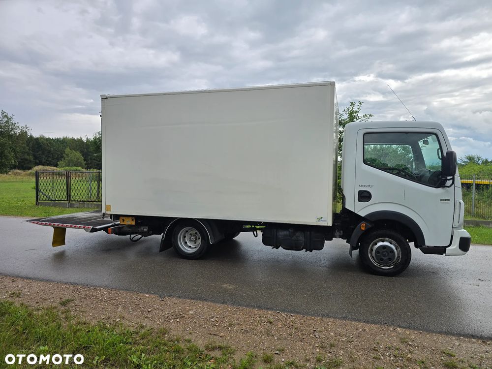 Nissan Cabstar Maxity - 2