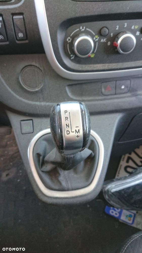 Renault Trafic - 13