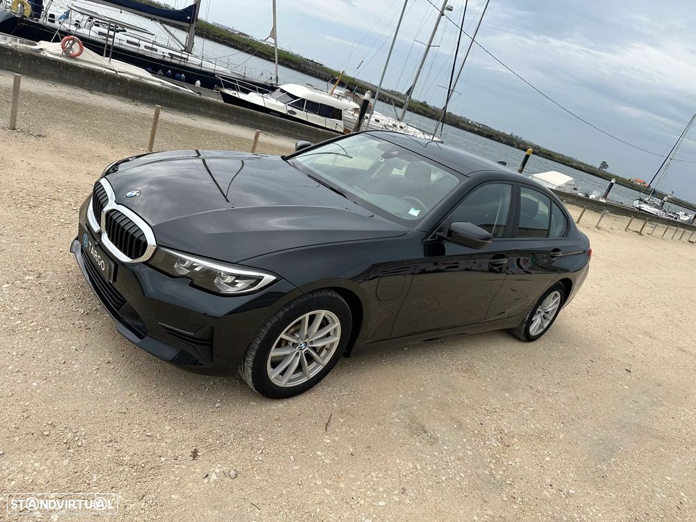 BMW 330 e Auto - 1