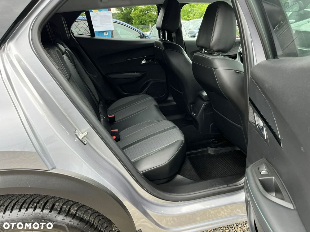 Peugeot 2008 PureTech 130 Allure S&S EAT8 - 33