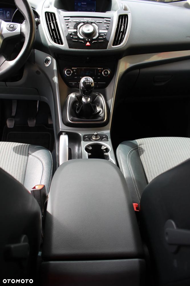 Ford Grand C-MAX - 25