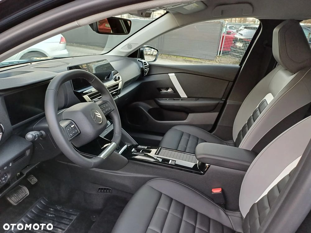 Citroën C4 1.2 mHEV Max eDCT6 - 12