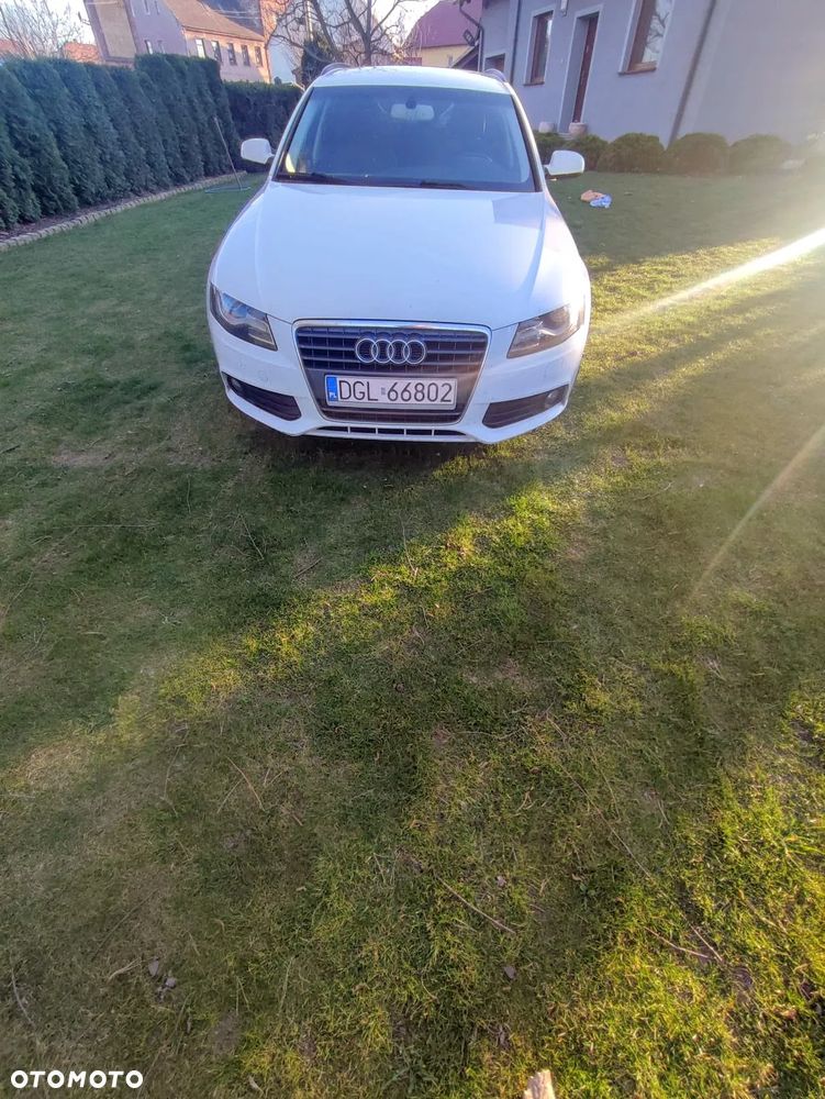 Audi A4 Avant 2.0 TDI - 8