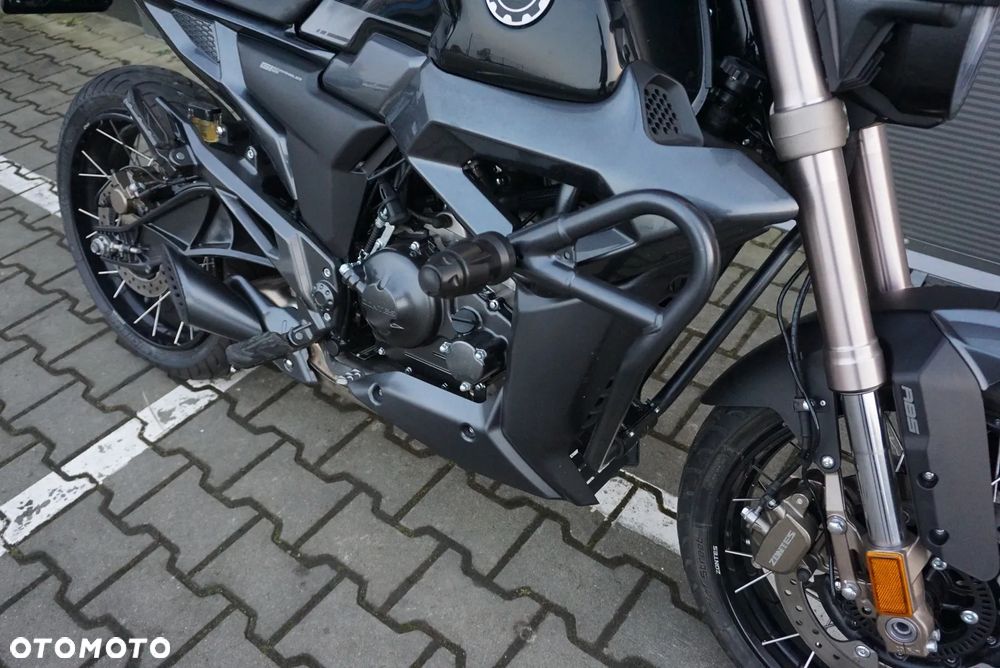 Zontes 125 G1 Spoke - 11