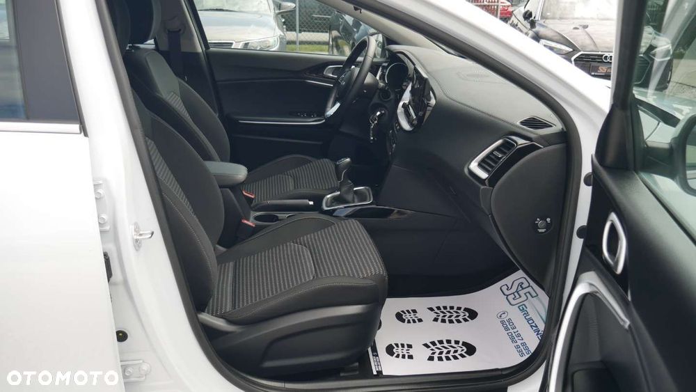 Kia Ceed - 15