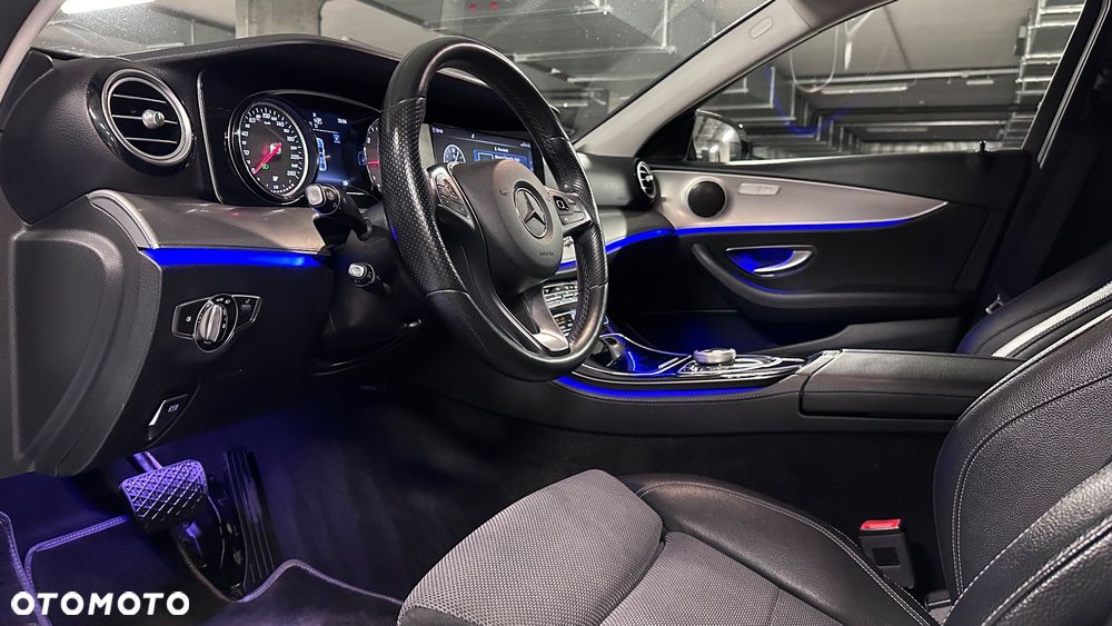 Mercedes-Benz Klasa E 220 d Business Edition 9G-TRONIC - 20
