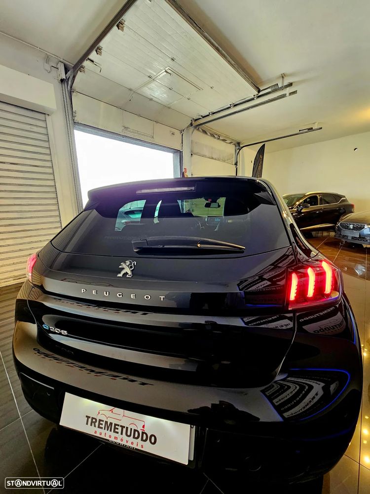 Peugeot e-208 Allure - 3