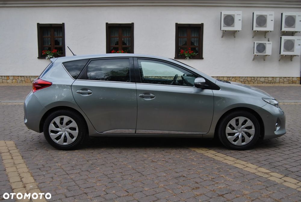 Toyota Auris 2.0 D-4D Comfort - 16