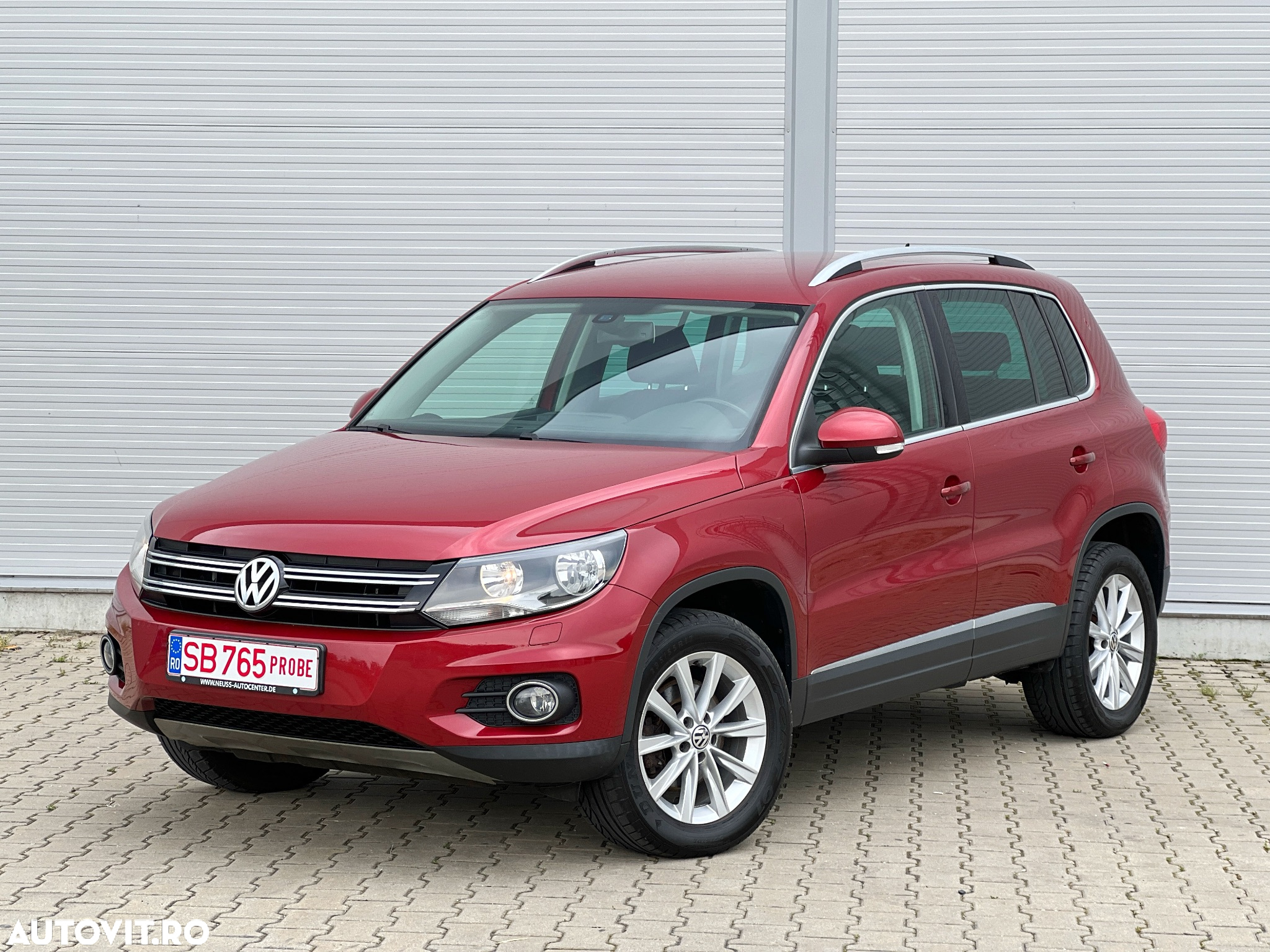 Volkswagen Tiguan 2.0 TDI 4Motion Track & Field - 2