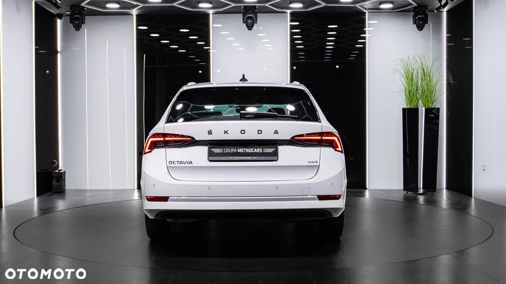 Skoda Octavia 2.0 TDI 4x4 Style DSG - 6