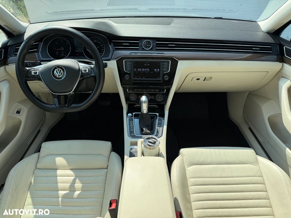 Volkswagen Passat 2.0 TDI DSG Highline - 3