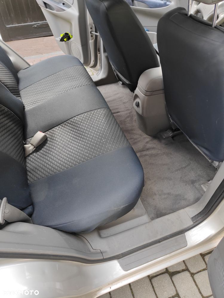 Hyundai Tucson - 16