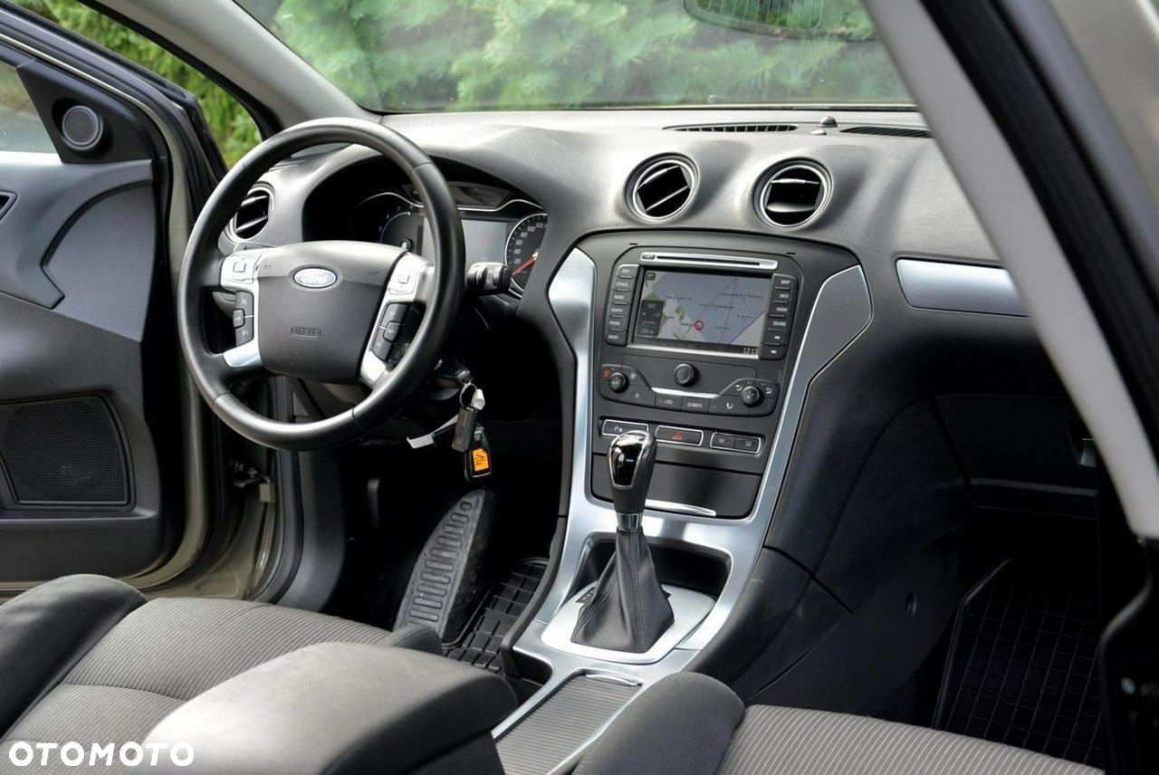 Ford Mondeo 2.0 EcoBoost Titanium - 22