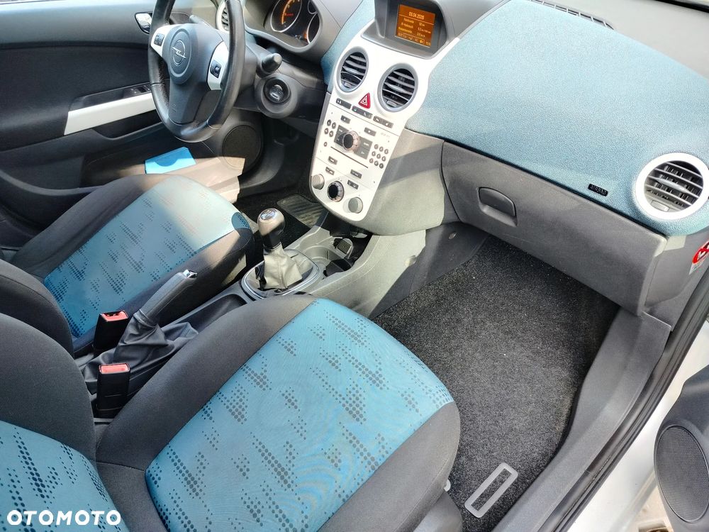 Opel Corsa - 4
