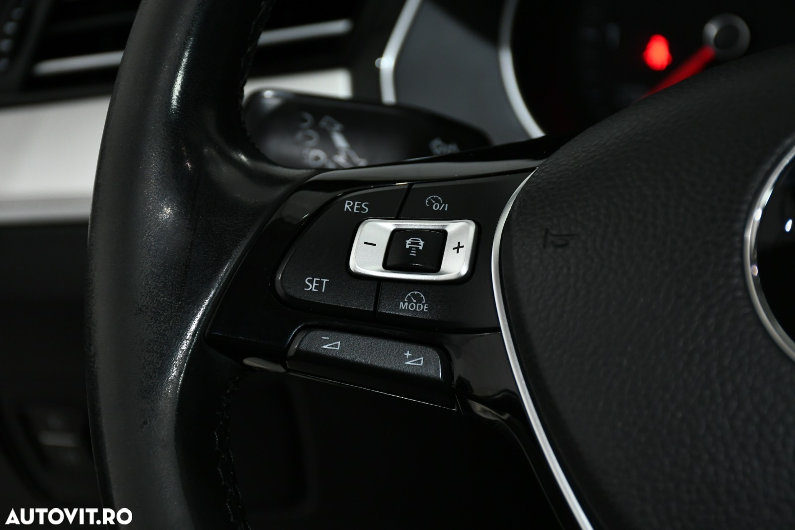 Volkswagen Passat - 29