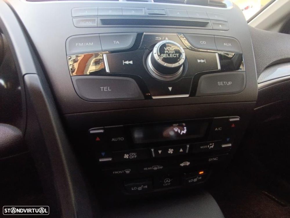 Honda Civic 1.4 i-VTEC Sport Black Edition - 26