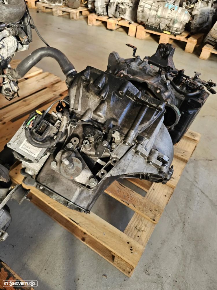 Caixa de velocidades Citroen 1.6 HDI de 2018, referência 20DR42 - 2