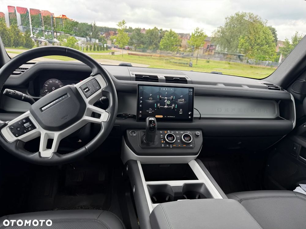 Land Rover Defender 3.0 D300 mHEV X-Dynamic SE - 8