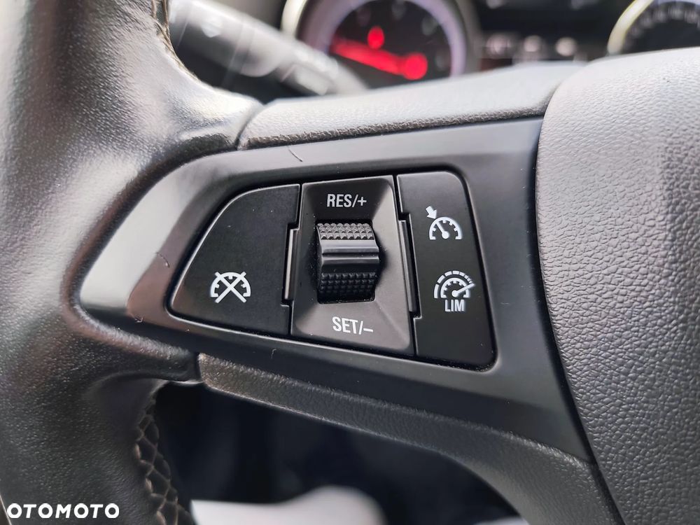 Opel Astra 1.5 CDTI Edition S&S - 37