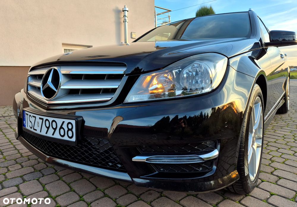 Mercedes-Benz Klasa C 200 T 7G-TRONIC Avantgarde Edition - 28