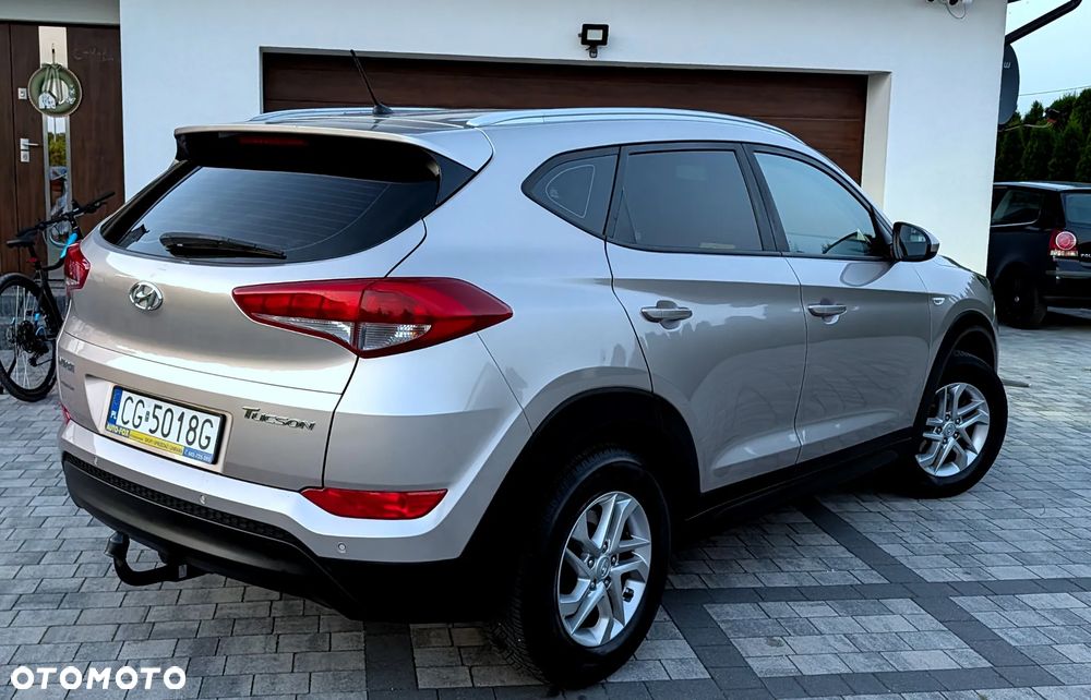 Hyundai Tucson 1.6 GDI BlueDrive Design 2WD - 31