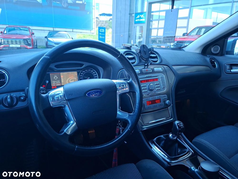 Ford Mondeo 2.0 TDCi Titanium - 31