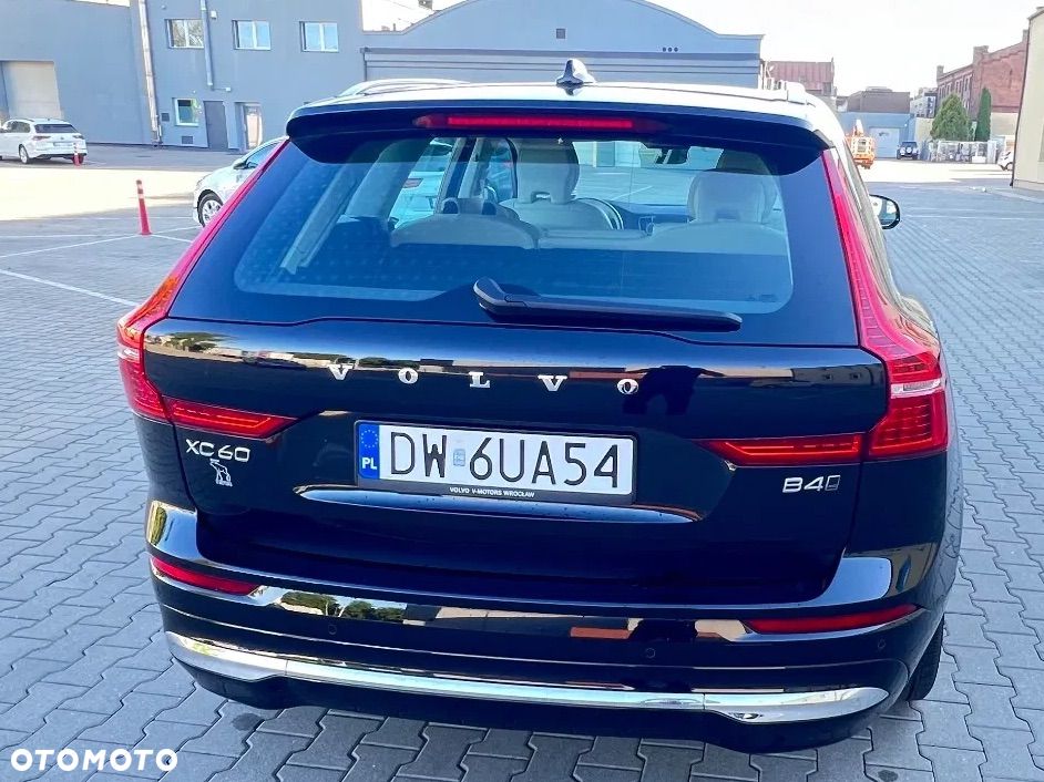 Volvo XC 60 B4 D AWD Plus Bright - 16
