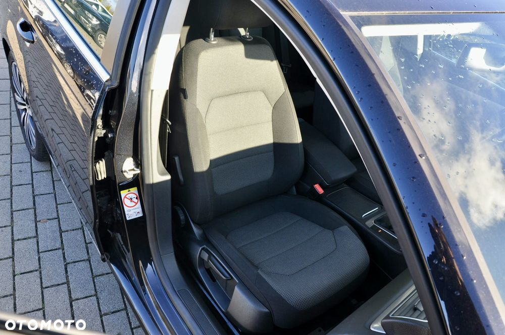 Volkswagen Passat Variant 1.8 TSI Comfortline - 12