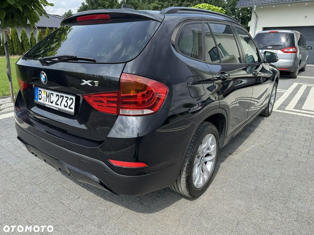 BMW X1 sDrive18d Sport Line - 4
