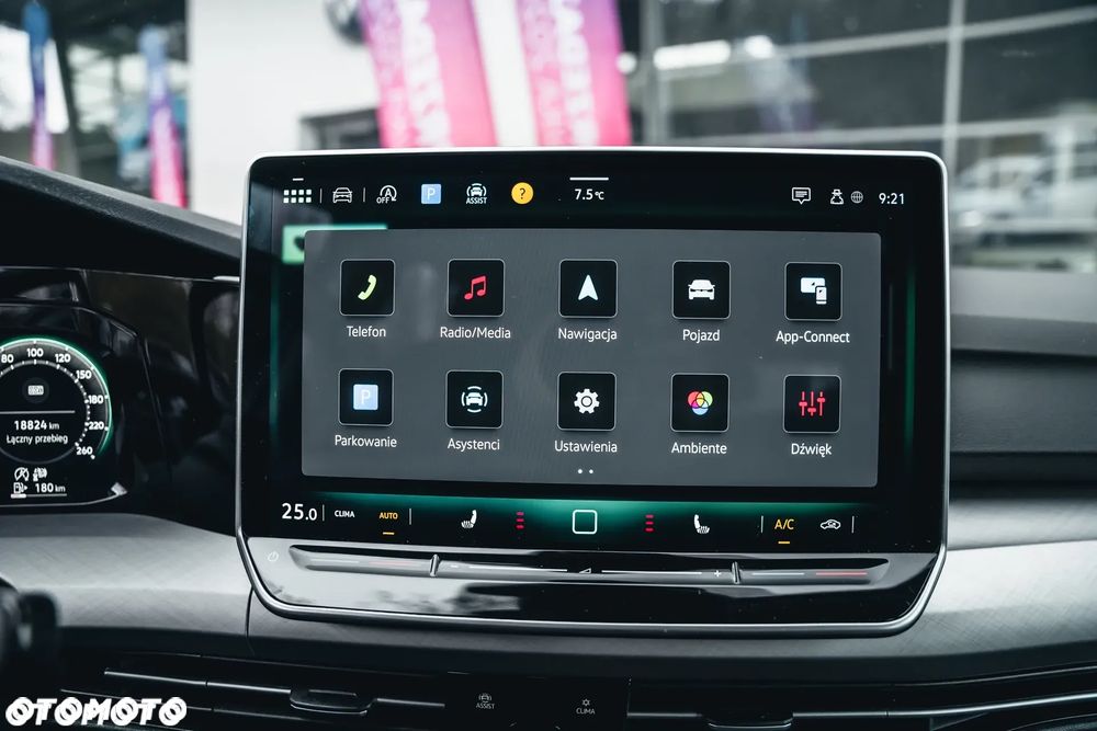 Volkswagen Golf - 16