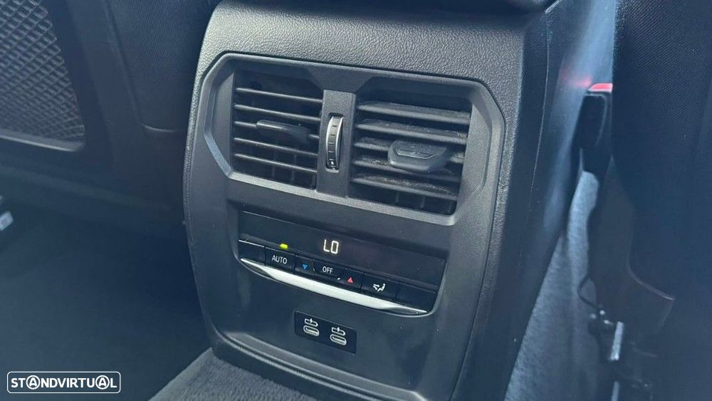 BMW 330 e Aut. Advantage - 18
