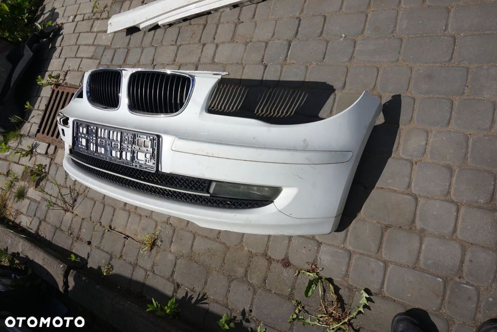 ZDERZAK PRZEDNI 1 E81 LIFT 300  BIAŁY ALPINWEISS BMW 2007-2011 - 4