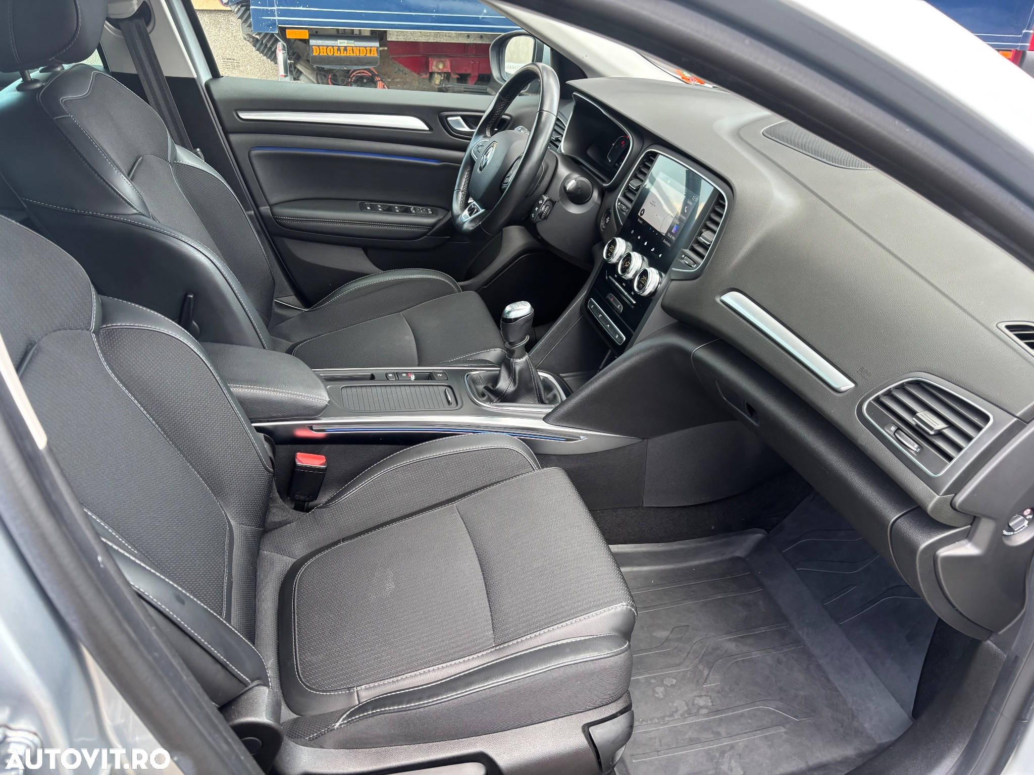 Renault Megane Blue dCi 116 Intens - 11