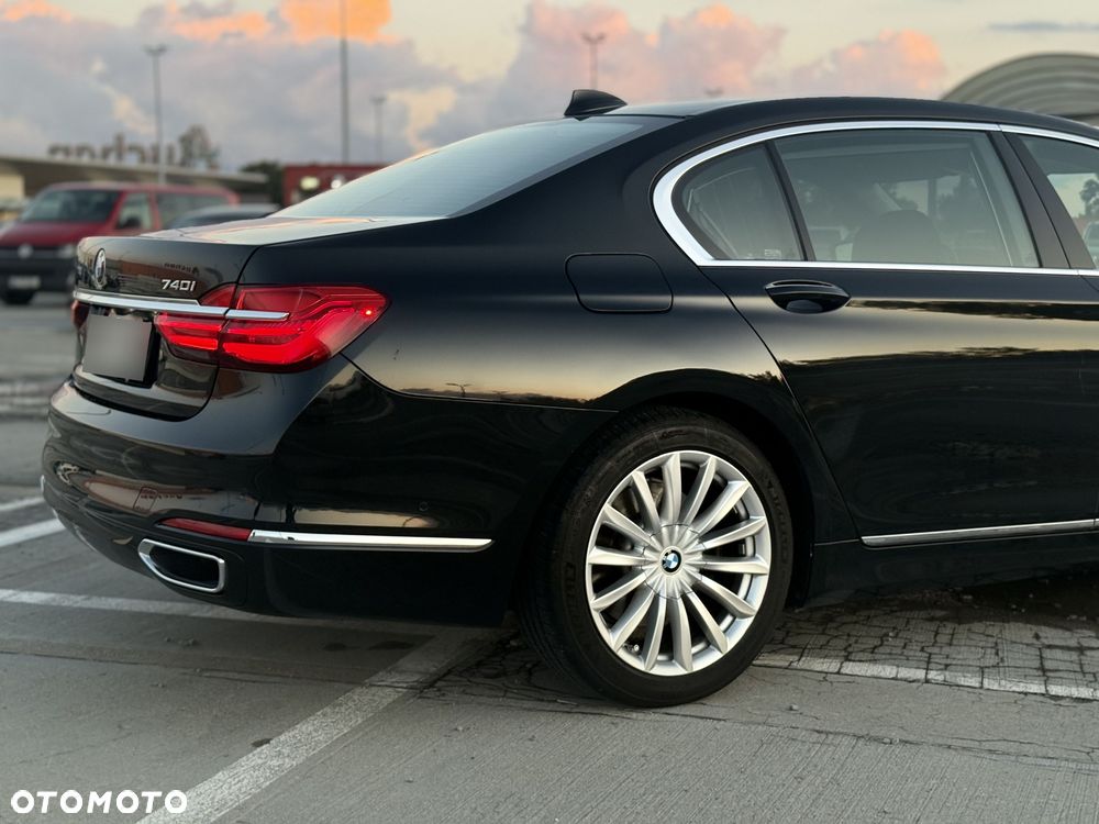 BMW Seria 7 740Li xDrive - 9
