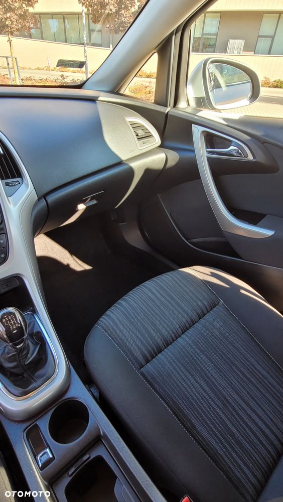 Opel Astra 1.7 CDTI Cosmo - 17