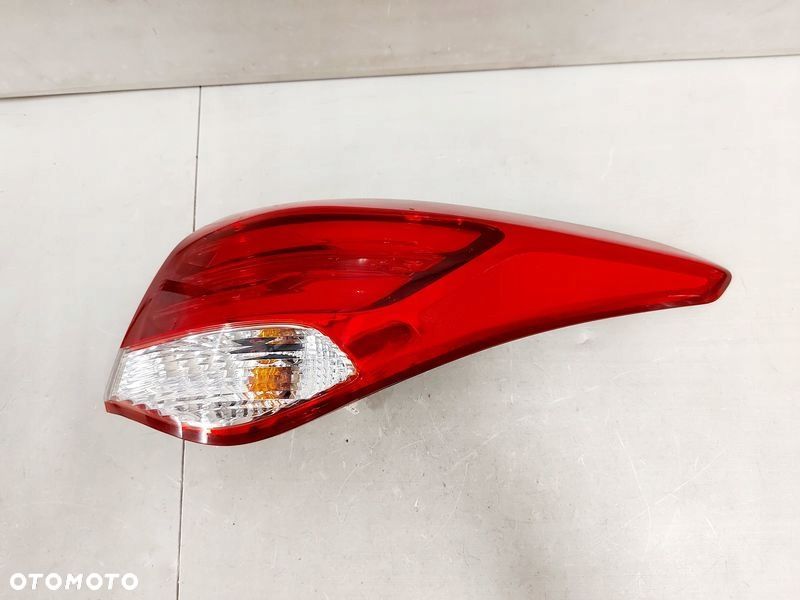 HYUNDAI I40 LIFT SEDAN LAMPA PRAWY TYŁ TYLNA 92402-3Z6 - 8