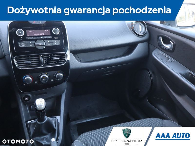 Renault Clio - 10