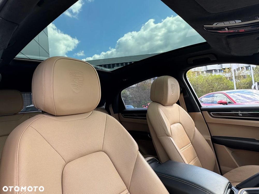 Porsche Cayenne Platinum Edition - 25