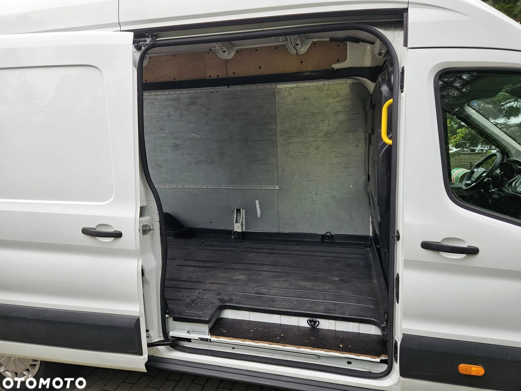 Ford Transit - 13