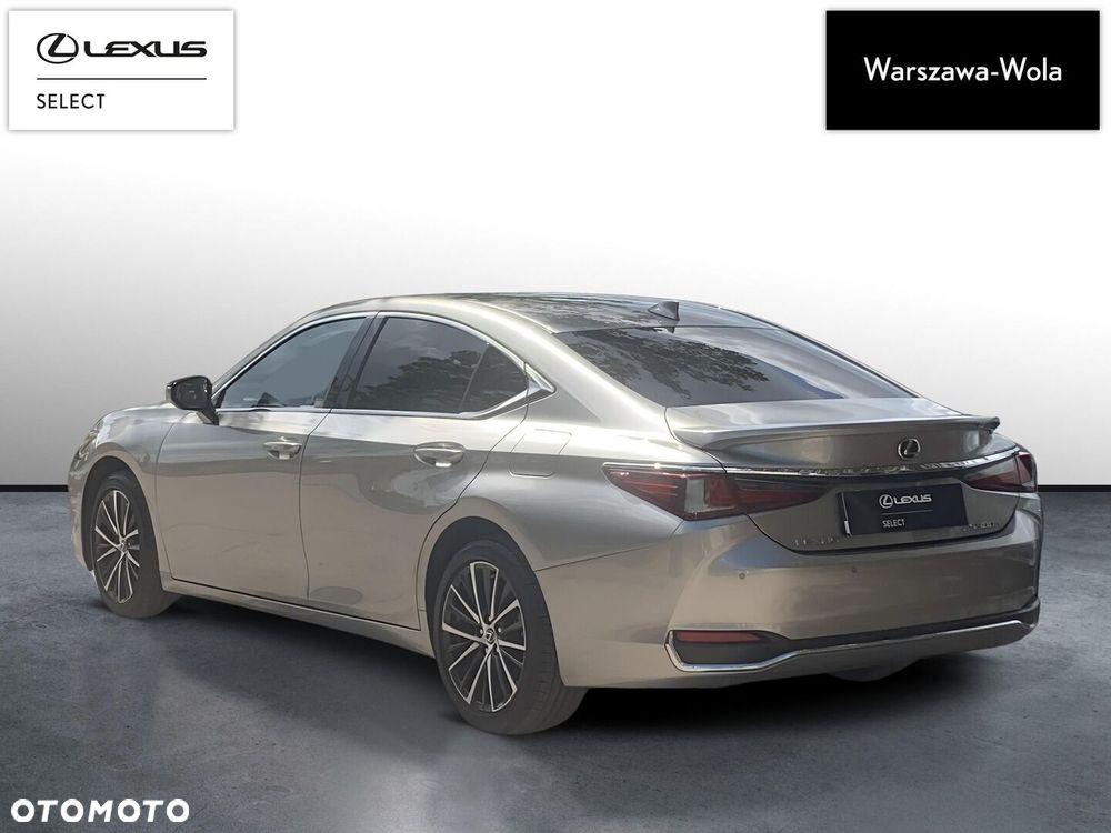 Lexus ES 300h Business Edition - 5