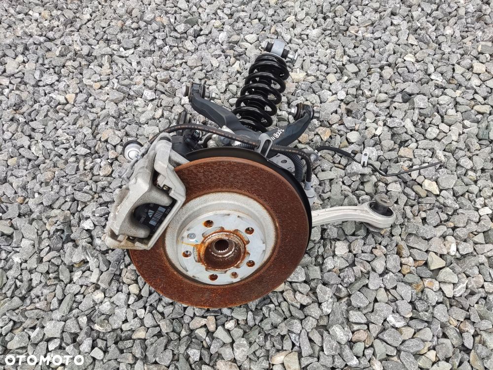 piasta prawa prawy tył tylna wahacz wahacze amortyzator peugeot 3008 ii 20- - 2