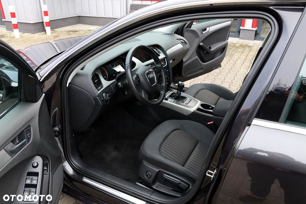 Audi A4 Limousine 2.0 TDI DPF Ambition - 20
