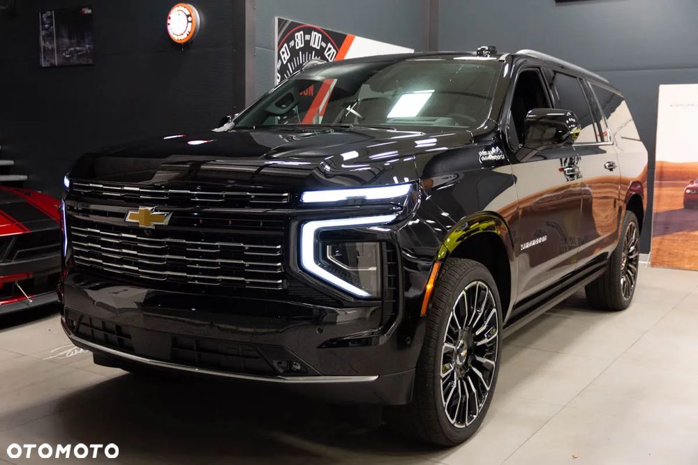 Chevrolet Suburban - 8