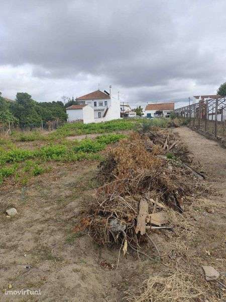 Terreno para Construção - 932m2 - AV Carlos Relvas 52 - Alpiarça - Grande imagem: 5/9
