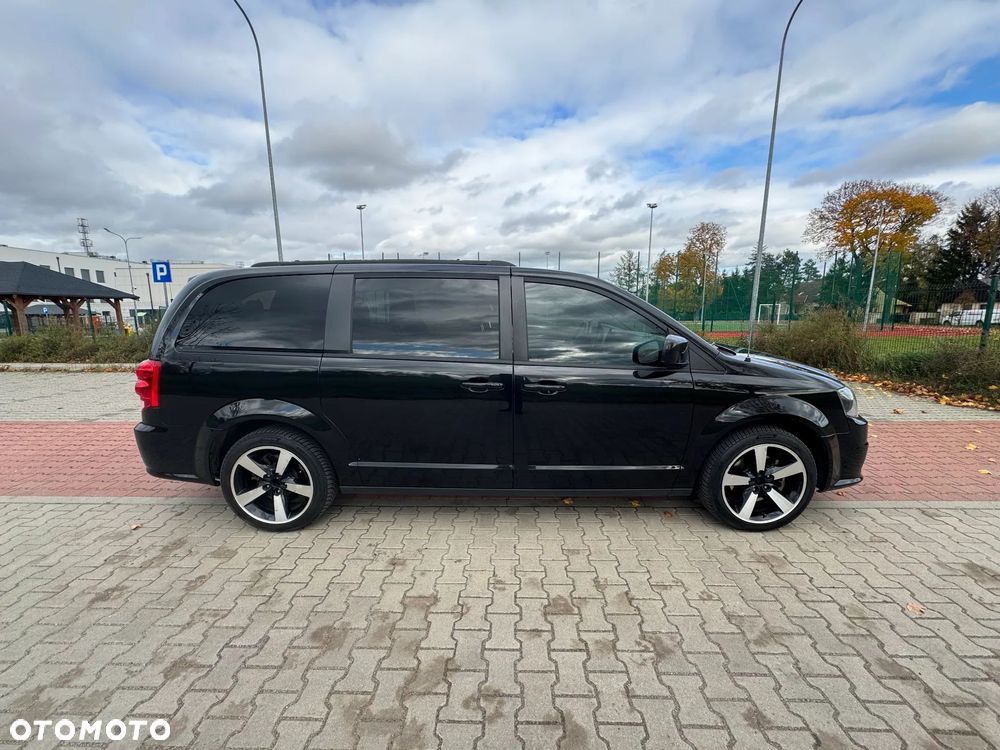 Dodge Grand Caravan - 1