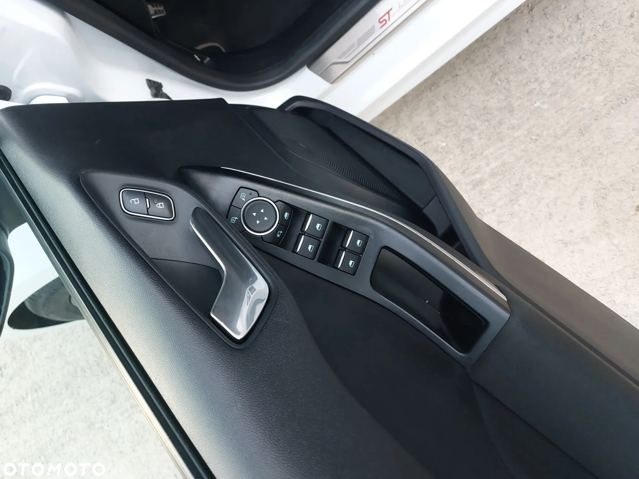 Ford Fiesta 1.0 EcoBoost ST-Line - 17
